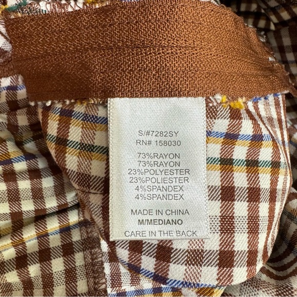 Love Tree Brown Plaid Pleated Mini School Girl Skirt - Picture 4 of 7